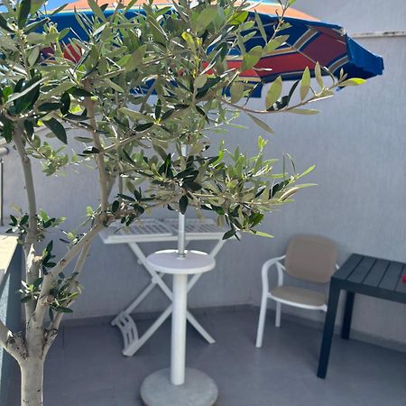 Apartament Kris In Durres Plazh エクステリア 写真